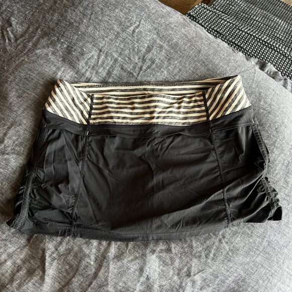 lululemon athletica Pants - Lululemon Skort Size 8